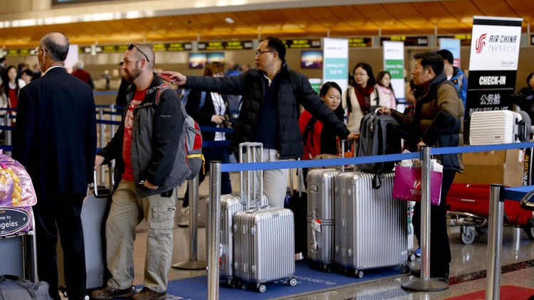 Du lich My thiet hai gan 200 trieu USD sau lenh cam nhap cu hinh anh