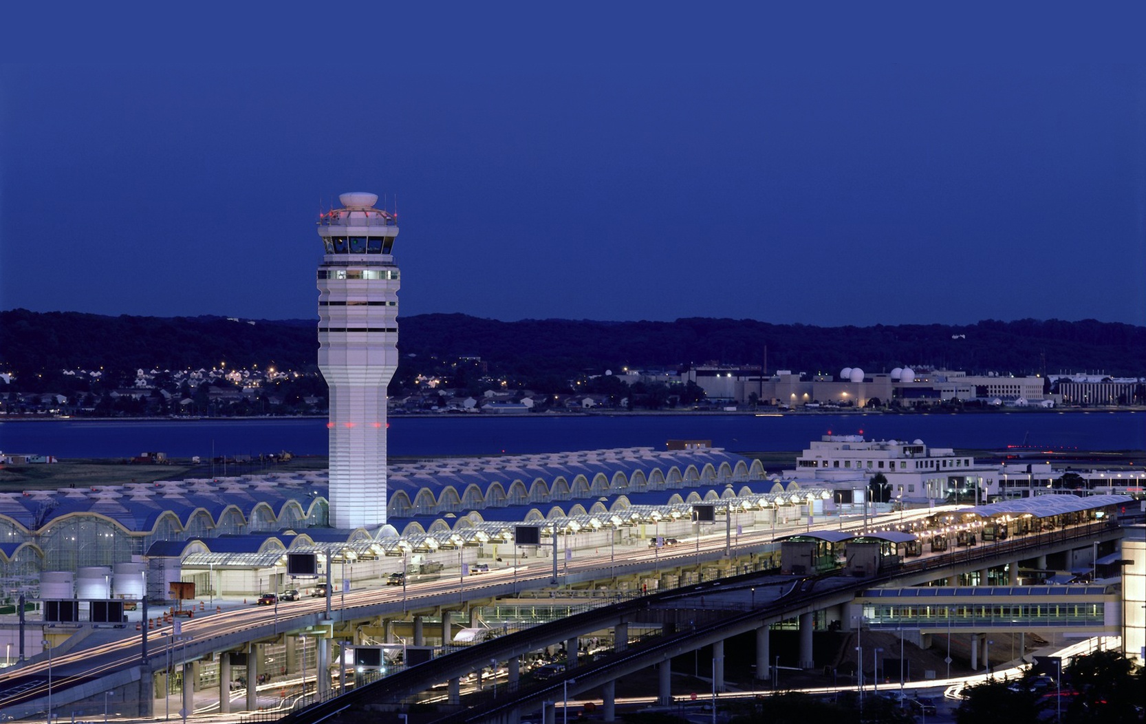 Nhung tram kiem soat khong luu co thiet ke dep anh 4
