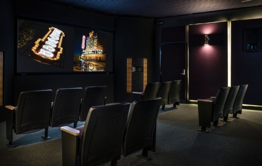 Rạp chiếu phim ở sân bay Mỹ ảnh 1 Rap chieu phim o san bay My anh 1