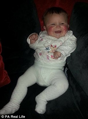 Người mẹ cứu sống con gái nhờ bản năng mách bảo ảnh 2 Nguoi me cuu song con gai nho ban nang mach bao anh 2