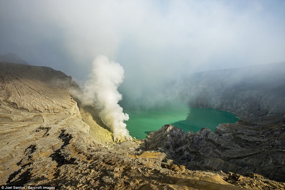 khai thac luu huynh o Indonesia anh 13