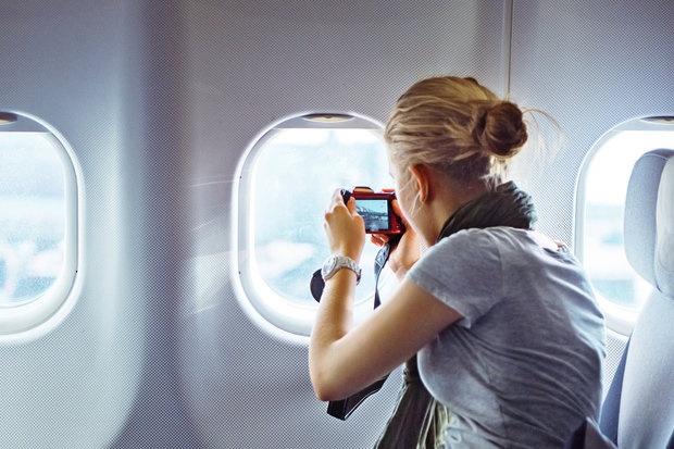 kiem tra ghe may bay anh 1