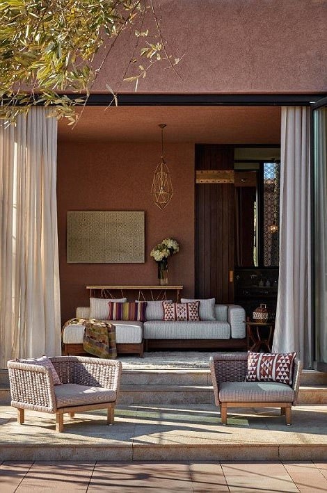 khach san bi an anh 10