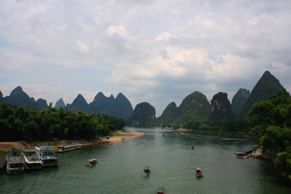 Non nuoc huu tinh o mat ho lon thu tu cuaTrung Quoc hinh anh