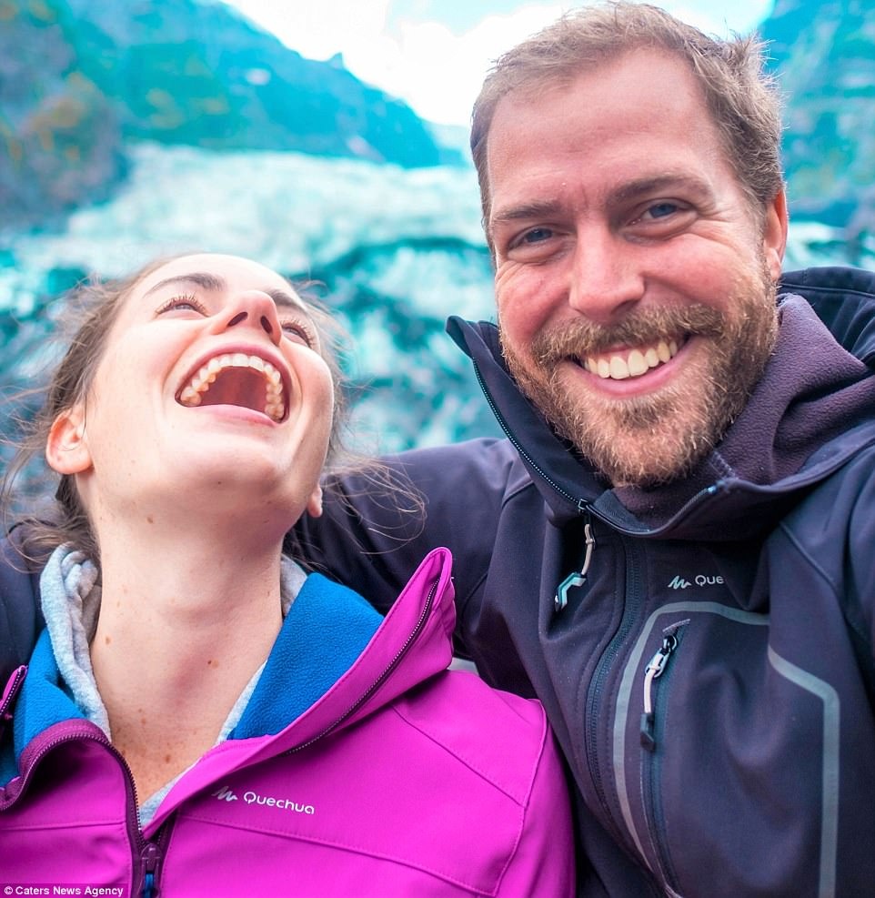 Ky nghi trang mat dai bat tan cua cap doi nguoi Bi hinh anh