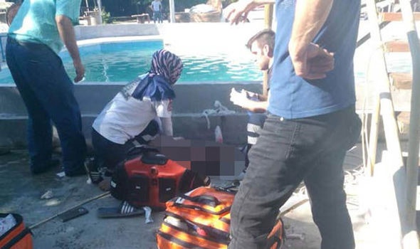 5 nguoi tu vong vi dien giat trong cong vien nuoc hinh anh