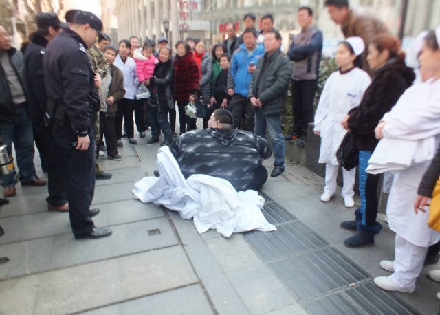 chàng trai béo nhất Trung Quốc giảm 70 kg trong 5 tháng ảnh 1 chang trai beo nhat Trung Quoc giam 70 kg trong 5 thang anh 1