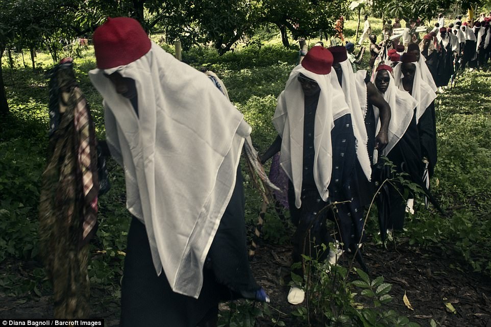 le truong thanh cua dan ong chau Phi anh 13