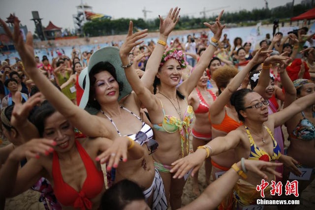 cuộc thi Bikini quý bà ở Trung Quốc ảnh 3 cuoc thi Bikini quy ba o Trung Quoc anh 3