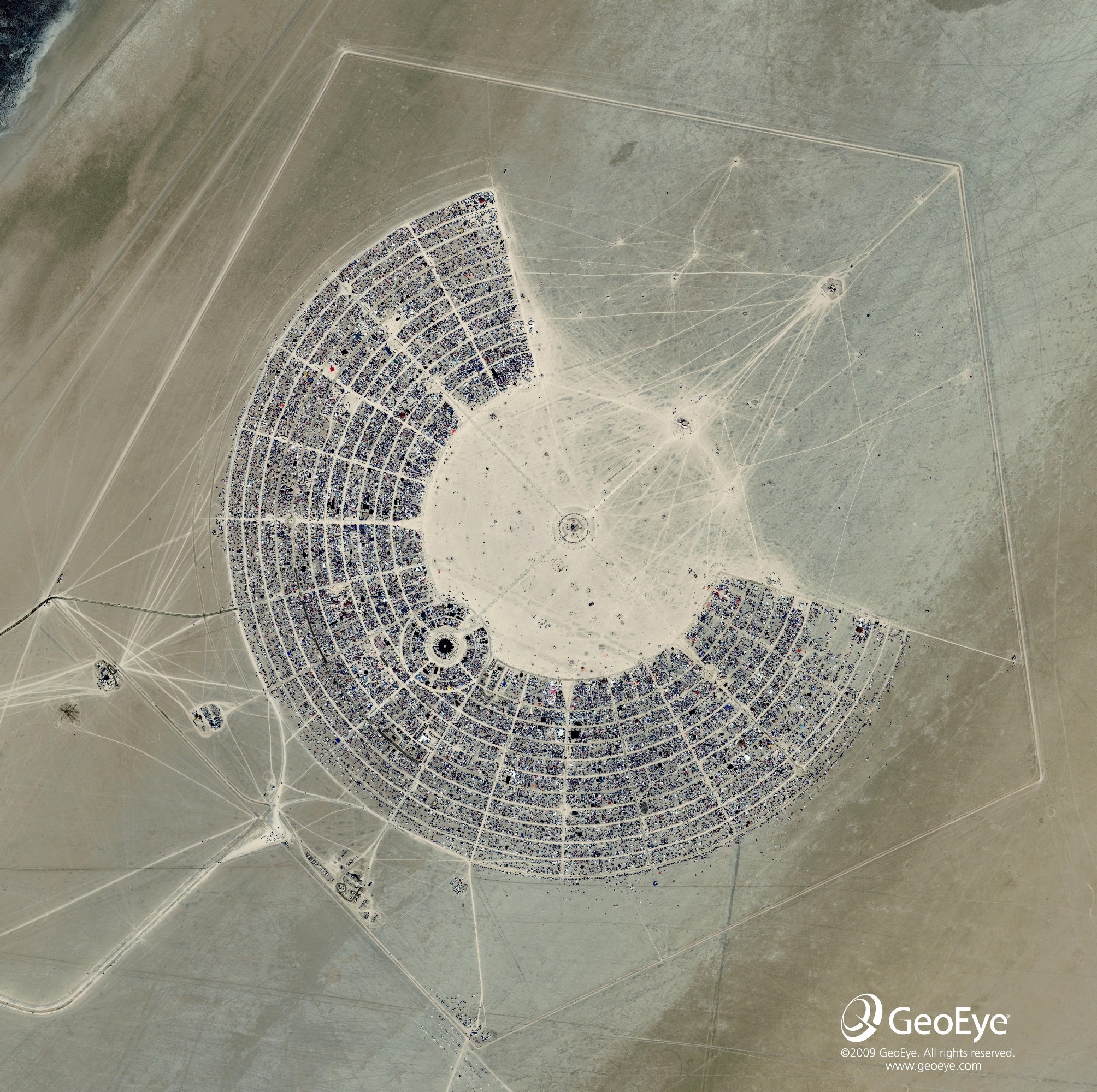 ve dep cua su doi xung anh 13