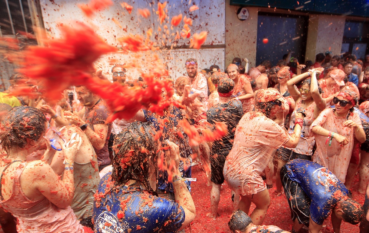 La Tomatina: 'Cuoc chien ca chua' lon nhat the gioi hinh anh
