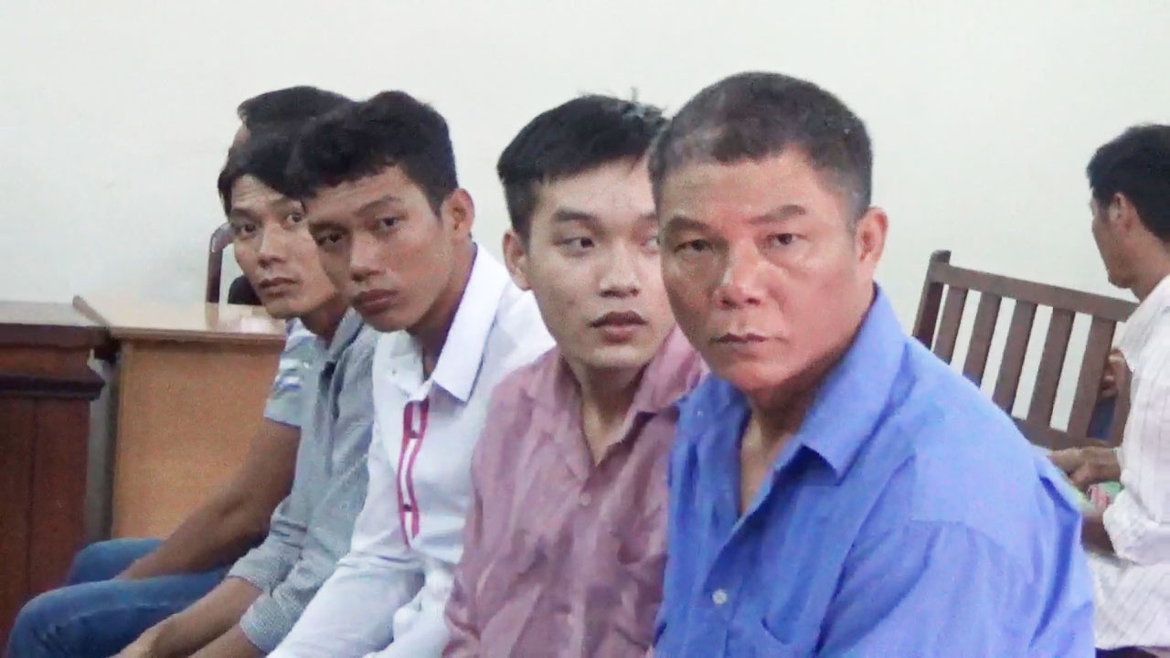 Cha danh chet nguoi de 'giai vay' cho con, lanh 10 nam tu hinh anh