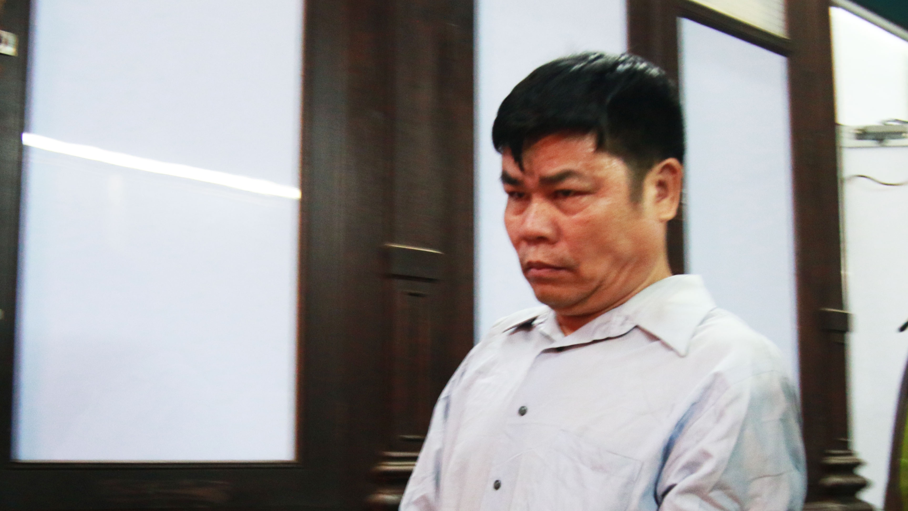 Bac don khang an cua ke lua be gai 10 tuoi di bat oc roi hiep dam hinh anh