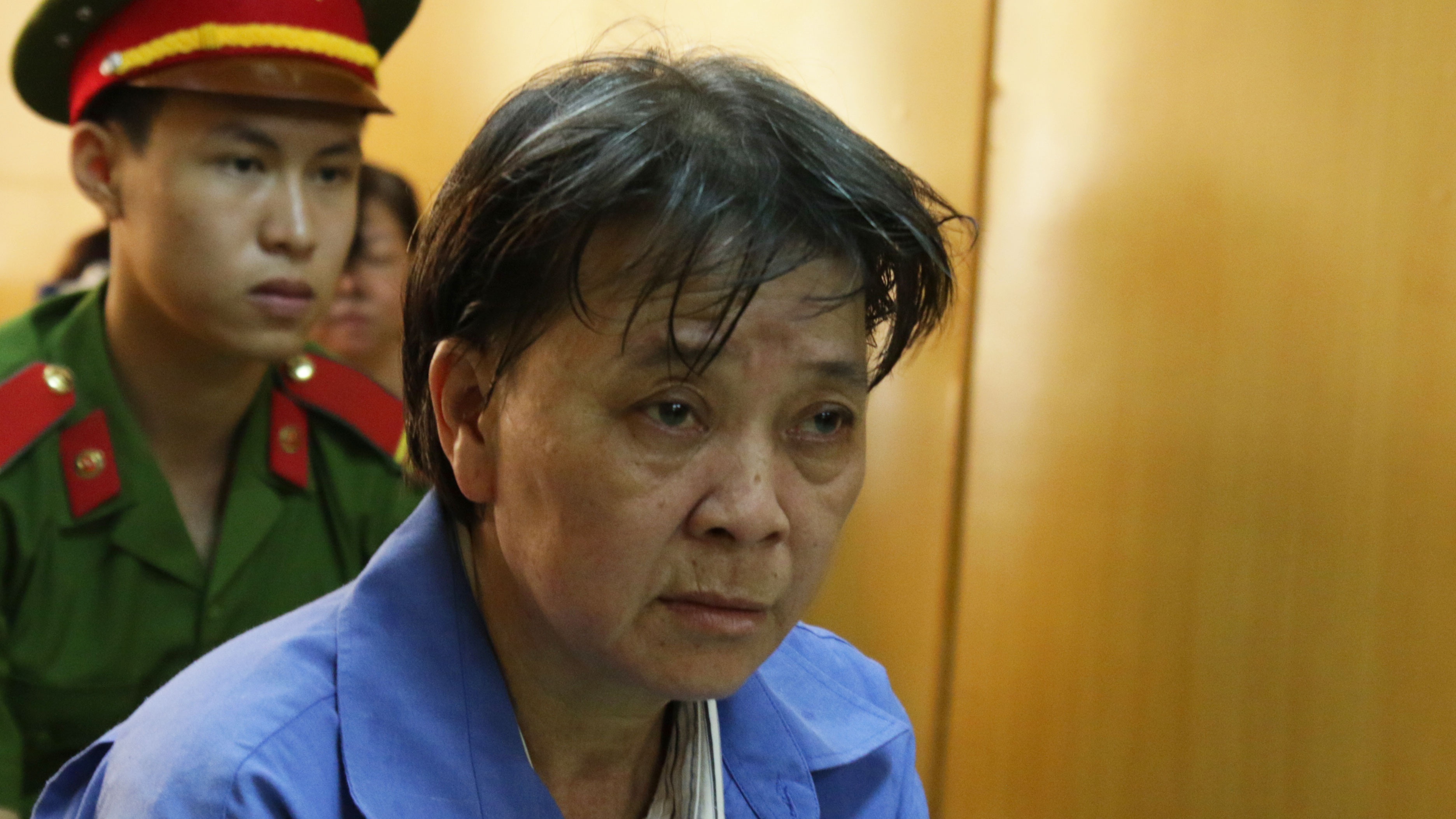 Mua ban ‘cai chet trang’, nu tho ho linh an chung than hinh anh