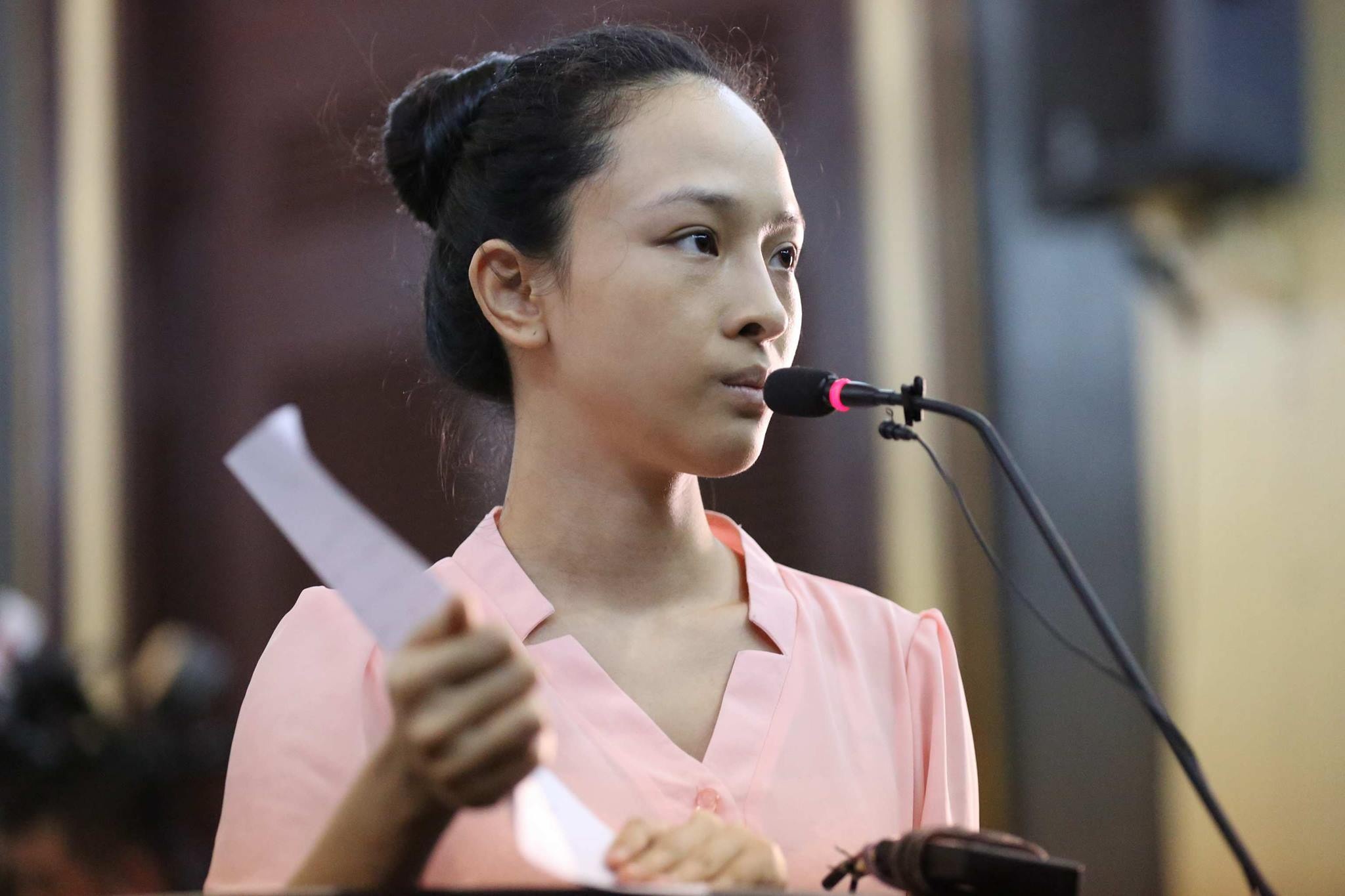Hoa hau Phuong Nga: 'Bi cao hoan toan co the kien nguoc anh My toi vu khong' hinh anh