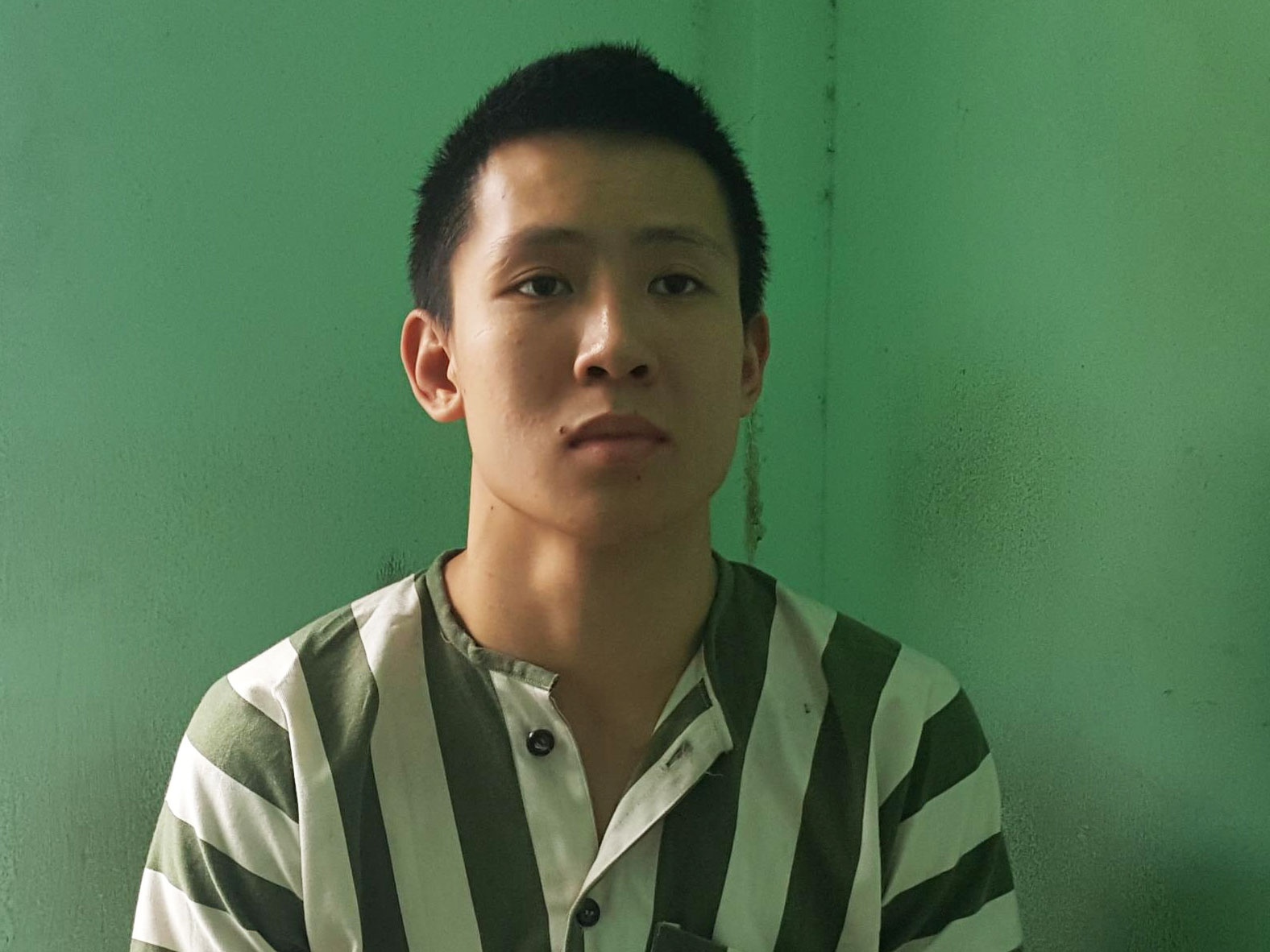 9X siet co xe om bang the vo Jin-jitsu bi tam than hinh anh
