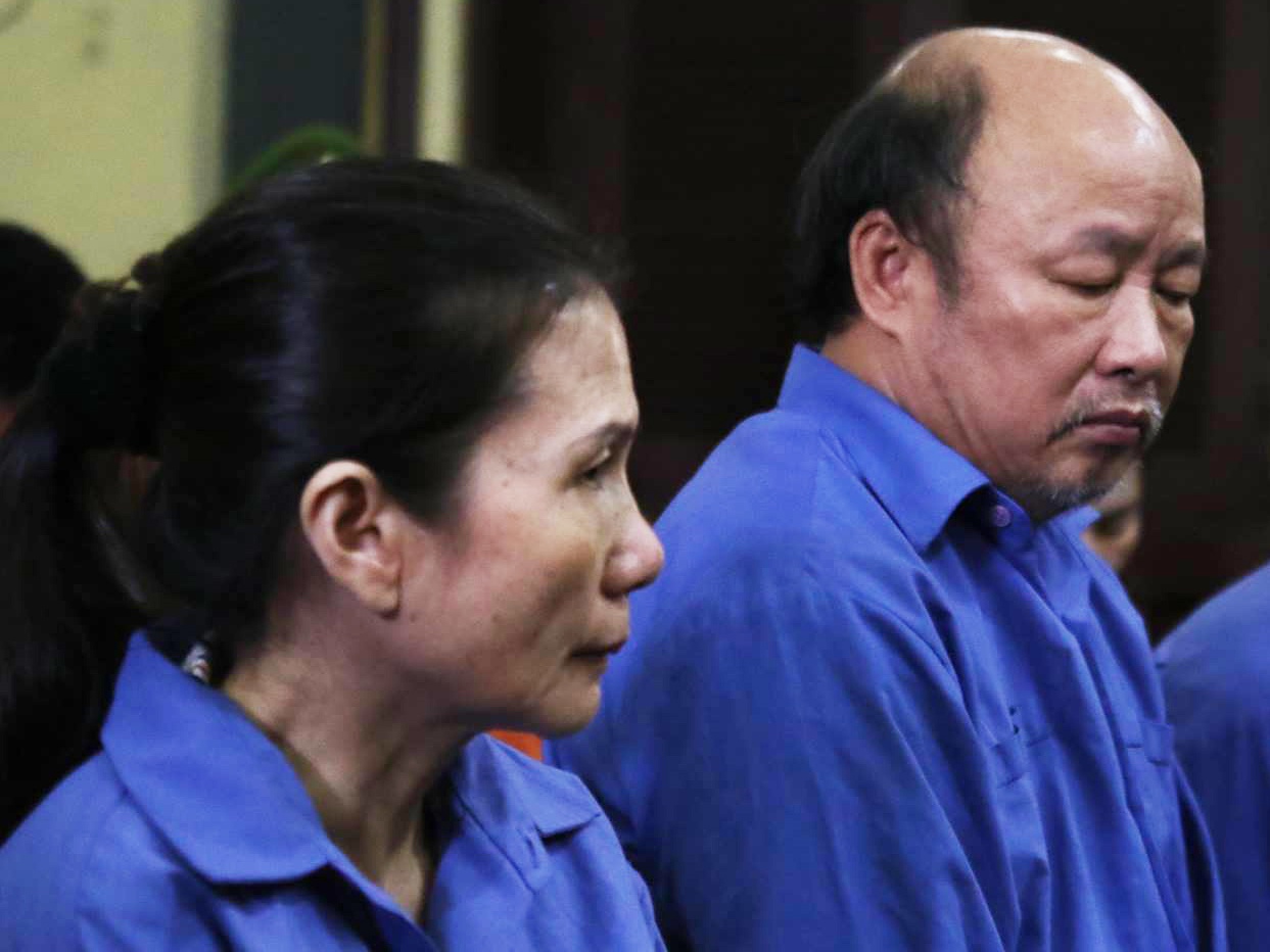 Cuu Giam doc Agribank chi nhanh Ben Thanh doi dien an tu hinh anh