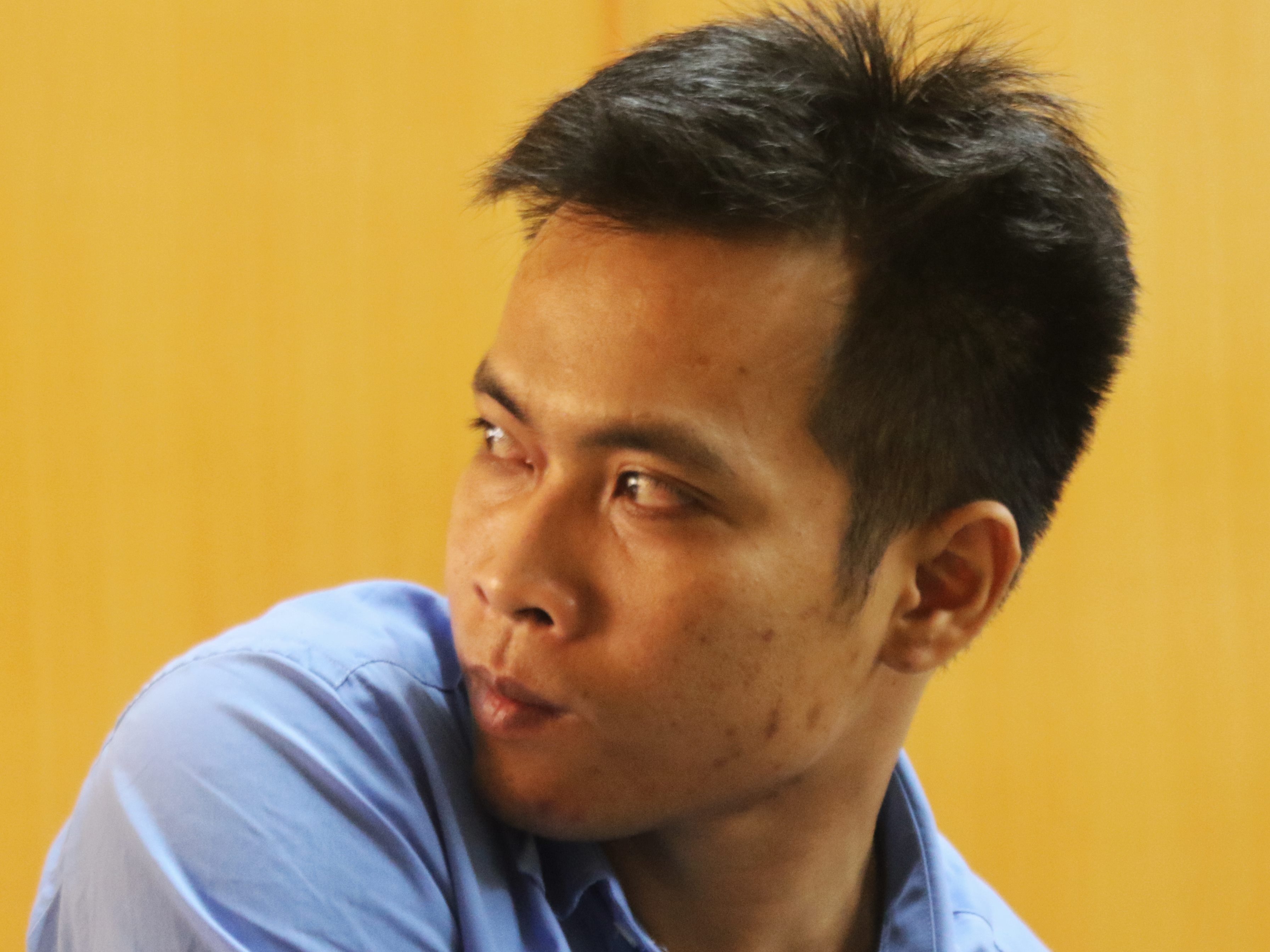Doi con bat thanh, chong ra tay doat mang vo hinh anh