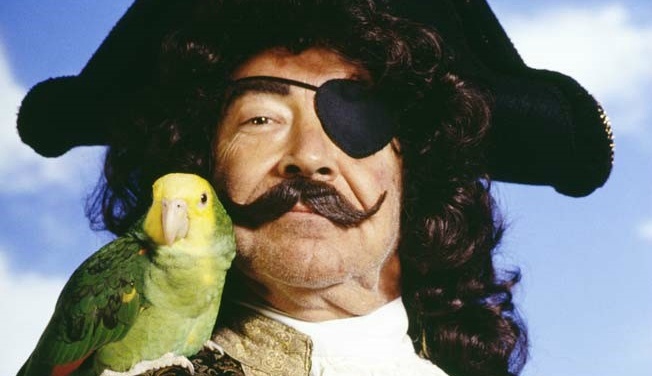 Vi sao cuop bien luon bit mot mat? hinh anh