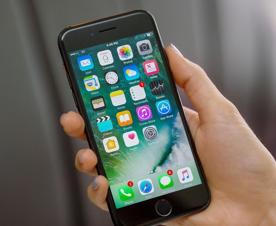 Apple co the tu san xuat chip do hoa cho iPhone hinh anh