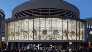 Cua hang Apple sieu hien dai tai Dubai hinh anh