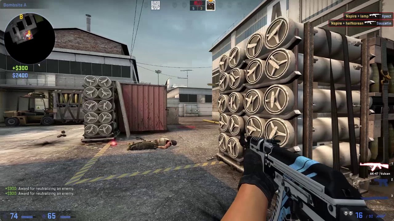 Choi Counter-Strike tren may tinh bo tui hinh anh