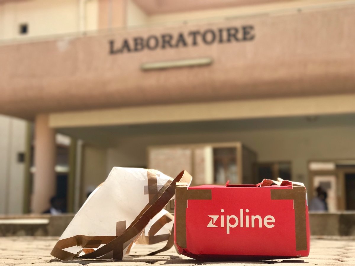 Startup van chuyen mau bang drone anh 4