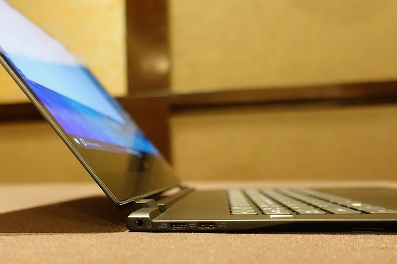 Acer Swift 7 - mau laptop mong nhat the gioi hinh anh