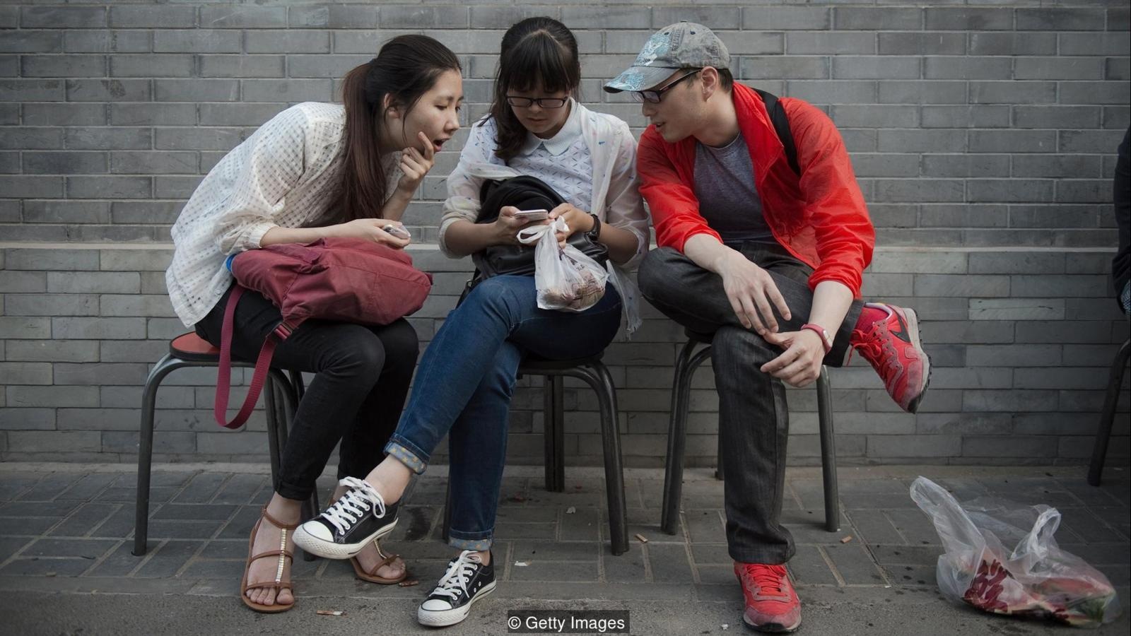 Mạng xã hội gây thiếu ngủ ảnh 1 Mang xa hoi gay thieu ngu anh 1