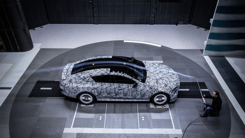 Anh Mercedes-AMG GT4 anh 3