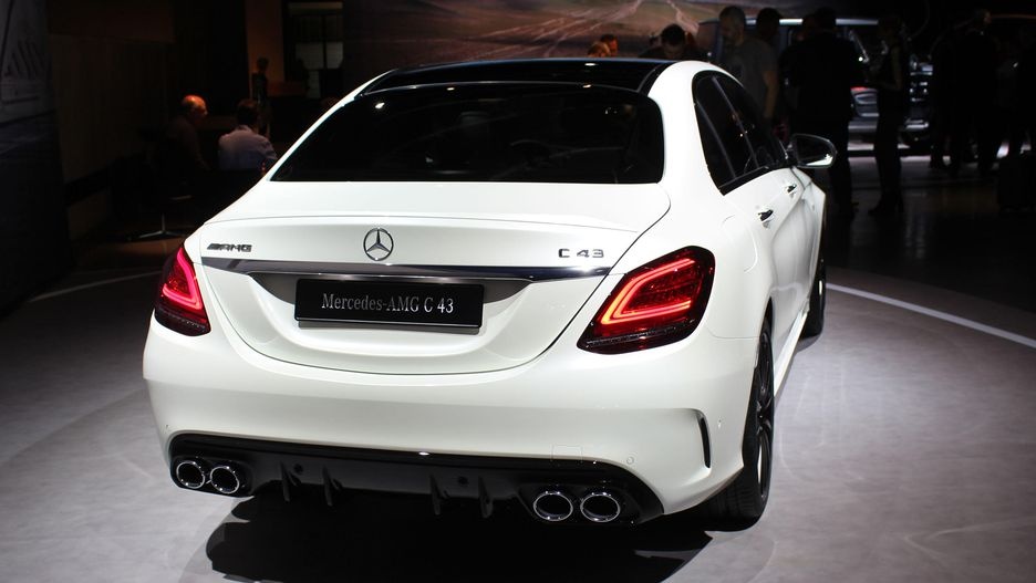 Mercedes-AMG C43 phien ban nang cap anh 1