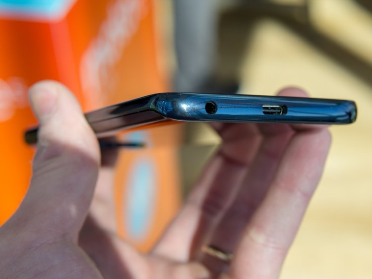 Motorola G6,  G6 Plus,  G6 Play ra mat anh 6