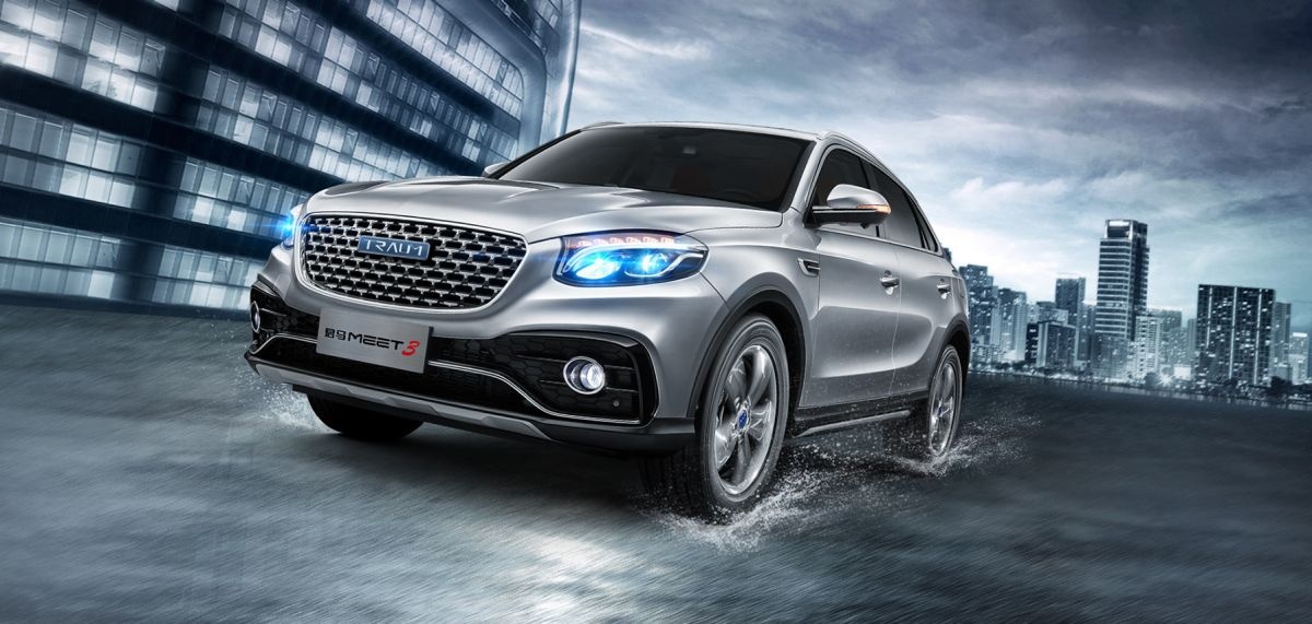 Xe SUV trang bi dan karaoke anh 2