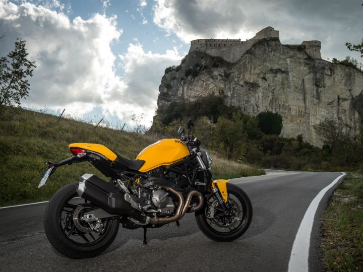 Ducati Monster 821 2018 ảnh 2 Ducati Monster 821 2018 anh 2