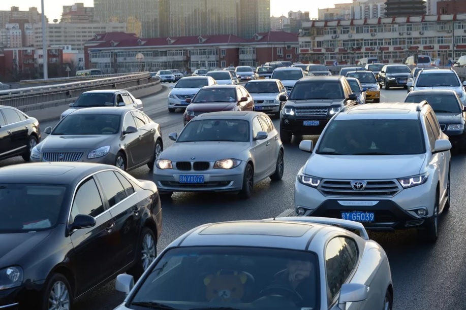 Trung Quoc theo doi xe nguoi dan anh 1