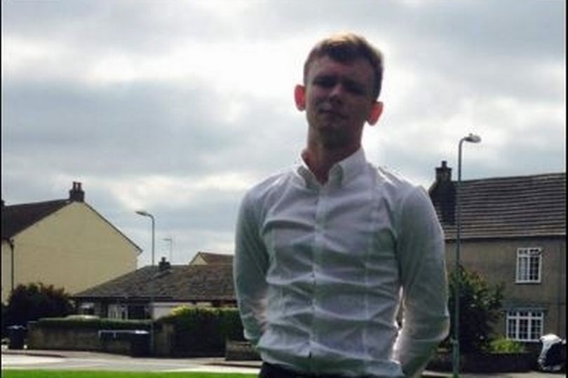 Chết vì thử nghiệm áo chống dao ảnh 1 Chet vi thu nghiem ao chong dao anh 1