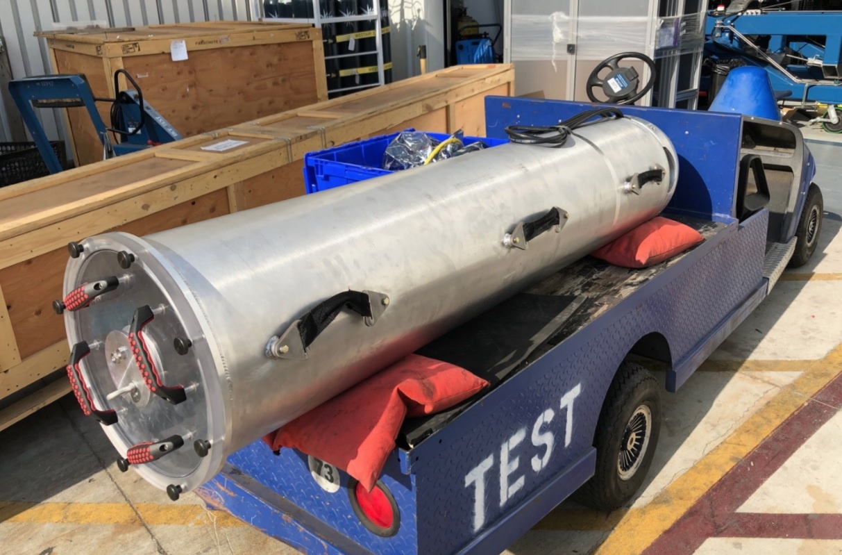 Tau ngam co may MP3 cua Elon Musk dang den Thai Lan giai cuu doi bong hinh anh