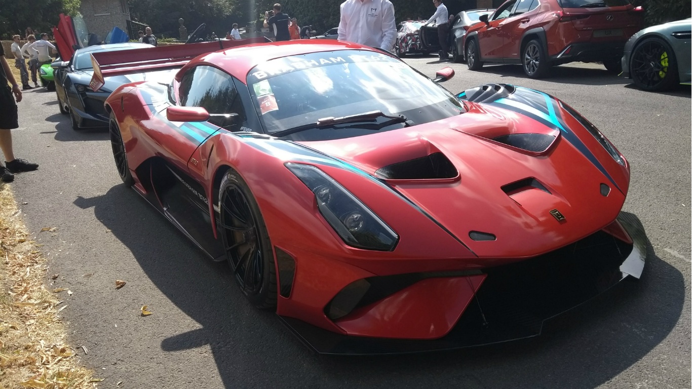 Dan sieu xe gay sot tai Goodwood 2018 hinh anh