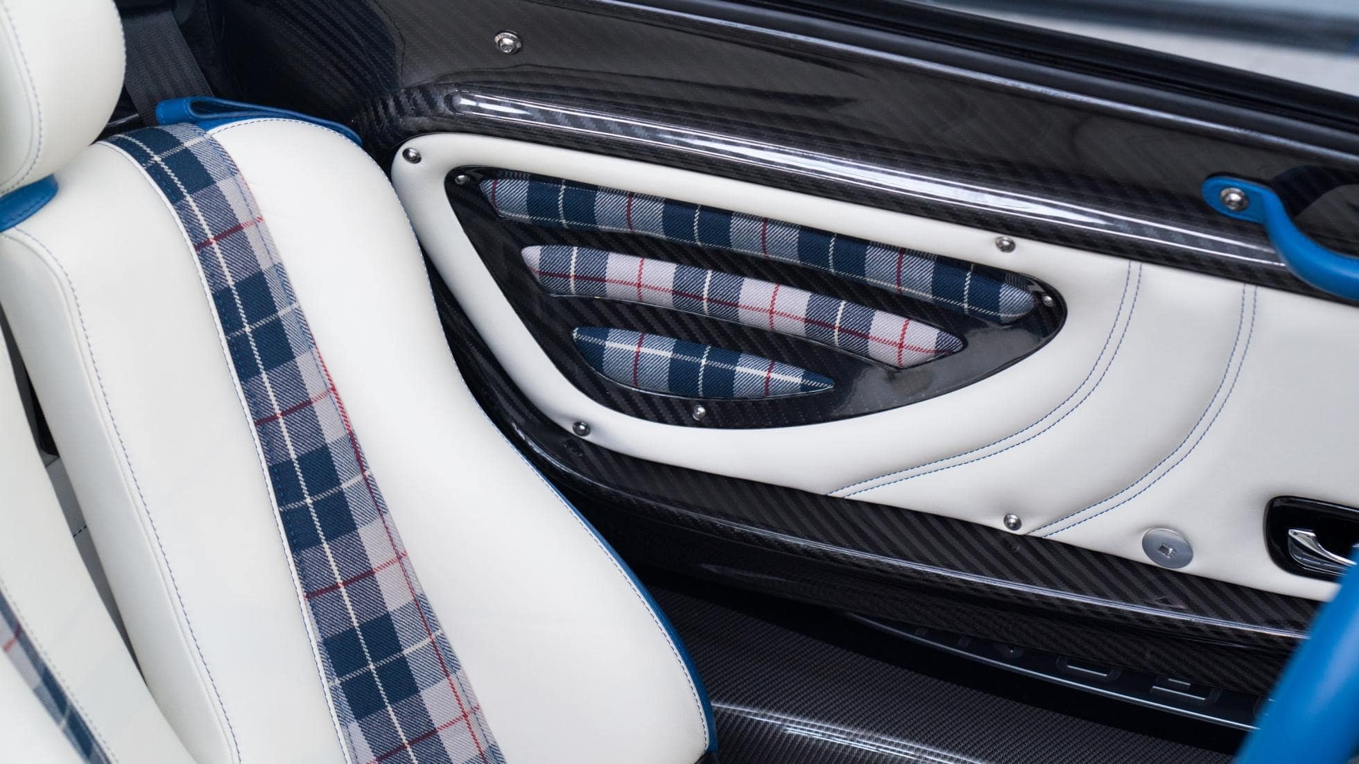 Xe dat nhat the gioi Pagani Zonda HP Barchetta anh 3