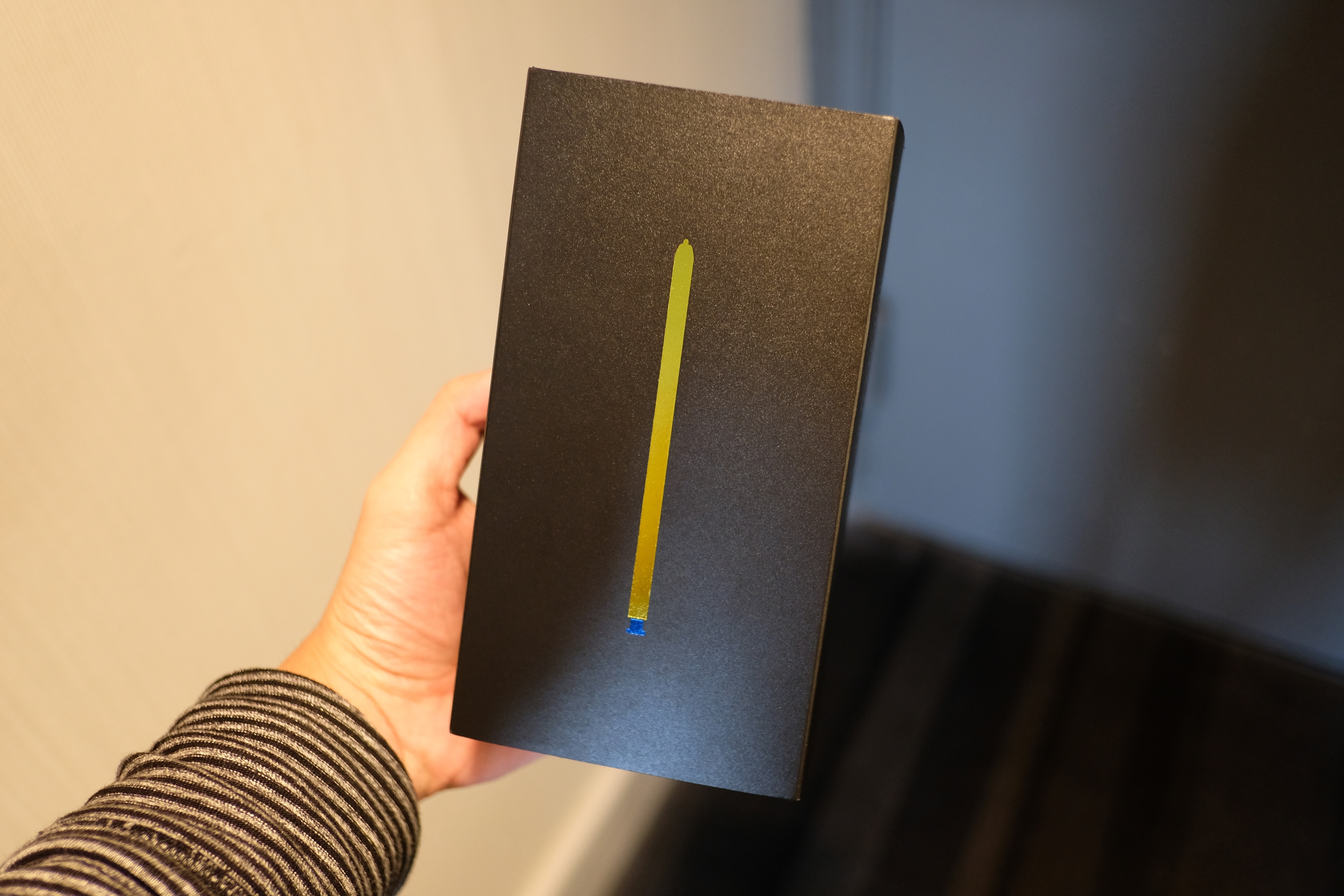 Mo hop Galaxy Note9 anh 1