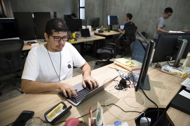 Me van hoa Nhat, nhung ky su nay san sang bo thung lung Silicon hinh anh