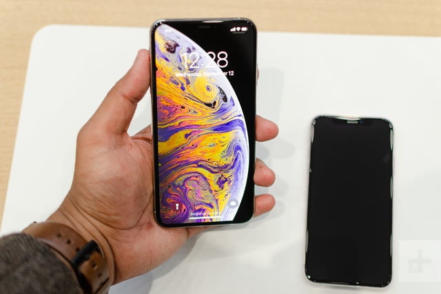 iPhone XS MAX với màn hình lớn ảnh 3 iPhone XS MAX voi man hinh lon anh 3