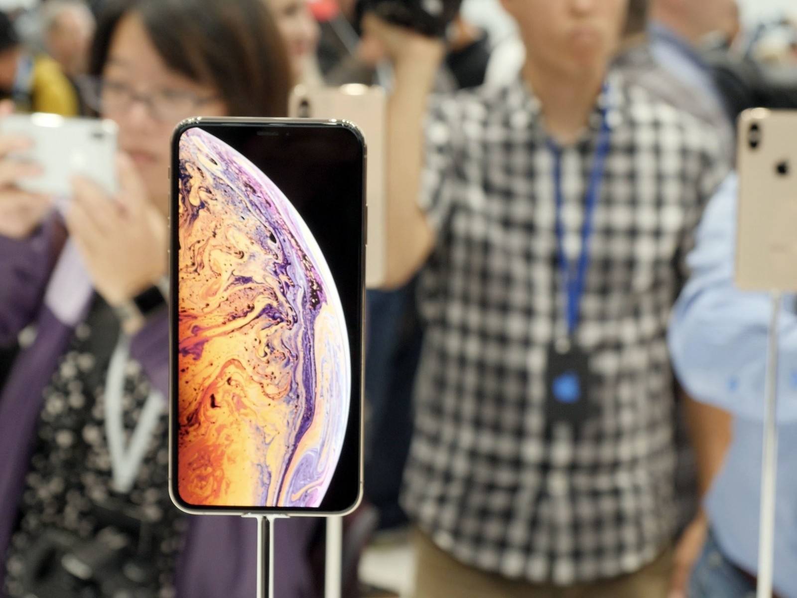 iPhone XS MAX với màn hình lớn ảnh 1 iPhone XS MAX voi man hinh lon anh 1