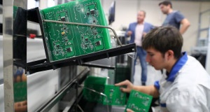 My ung ho Apple va Amazon bac bo vu chip gian diep 'hat gao' hinh anh