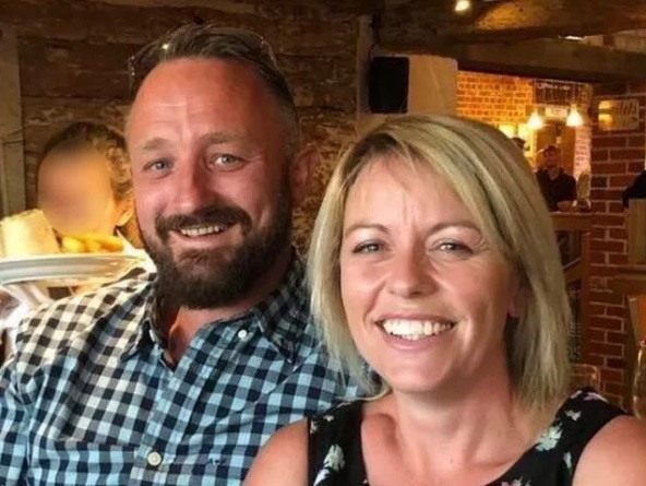 Tro dua rao ban ban gai tren eBay duoc tra gia hon 90.000 USD hinh anh