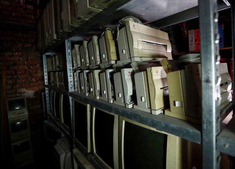 Bo suu tap hang Apple lon nhat anh 11