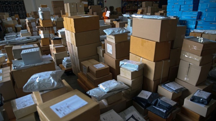 My rut khoi Buu chinh quoc te anh 1