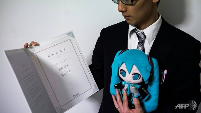 Cưới vợ ảo Hologram tại Nhật ảnh 2 Cuoi vo ao Hologram tai Nhat anh 2