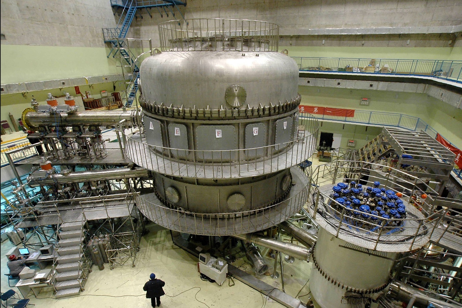 Mat troi nhan tao Trung Quoc anh 7