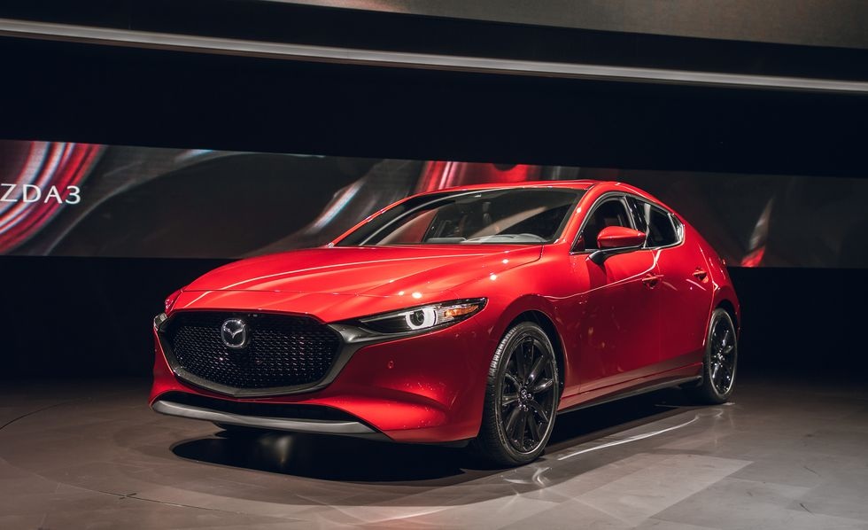 Chi tiet Mazda3 2019 - thiet ke toi gian va cao cap hinh anh